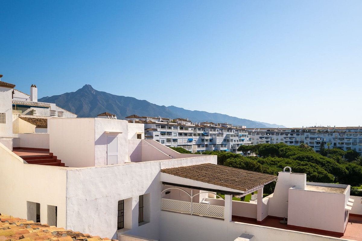 Appartement te koop in Puerto Banús | 2 slaapkamers H5427154