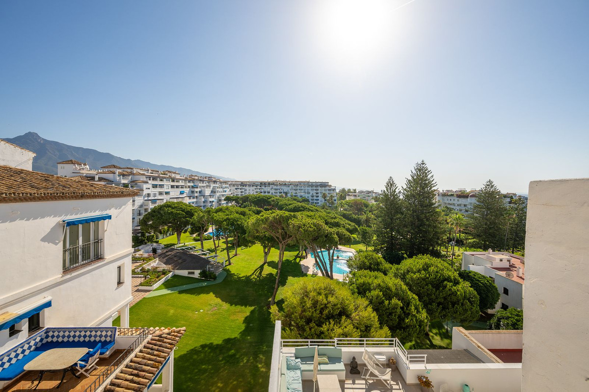 Appartement te koop in Puerto Banús | 2 slaapkamers H5427154