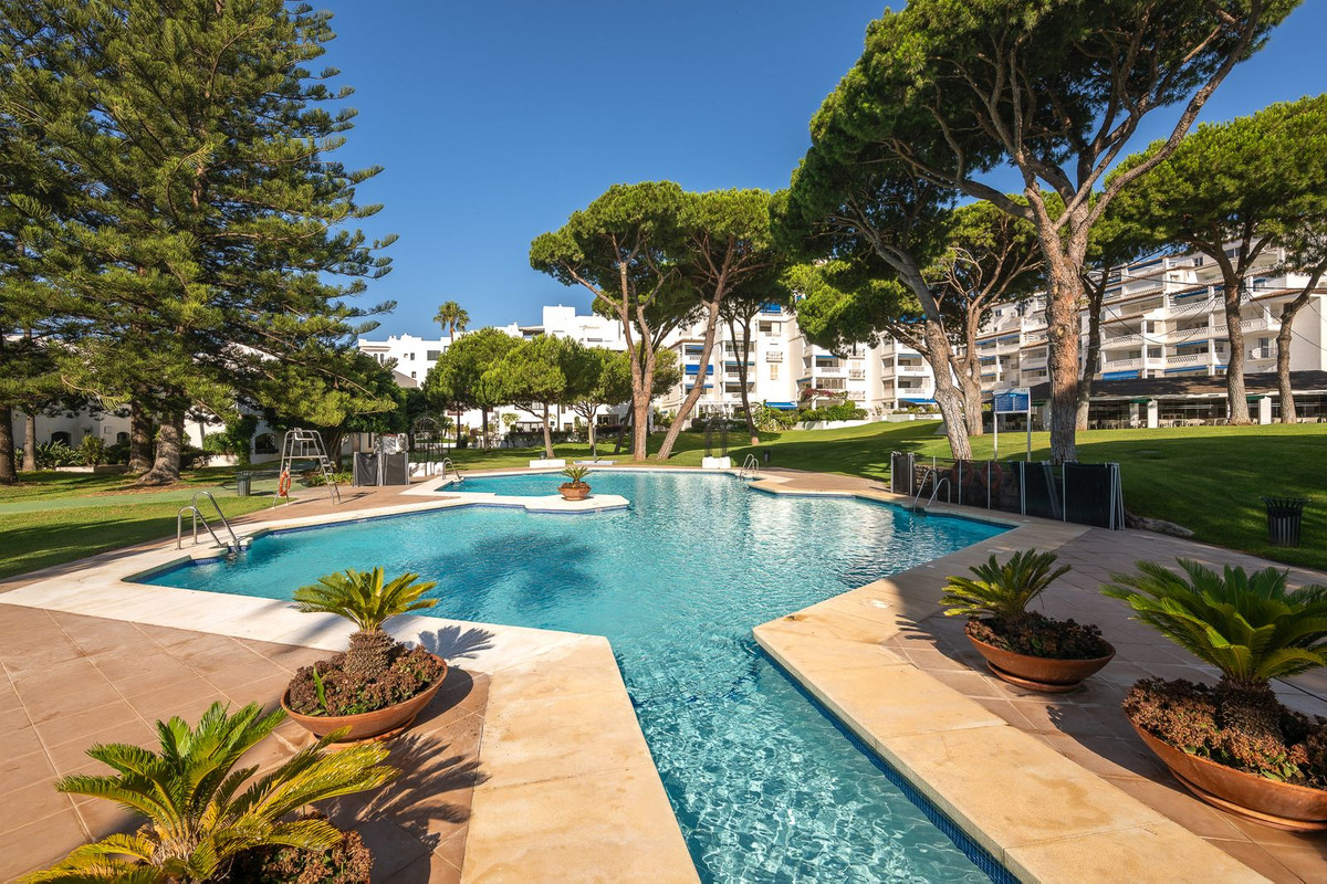 Appartement te koop in Puerto Banús | 2 slaapkamers H5427154