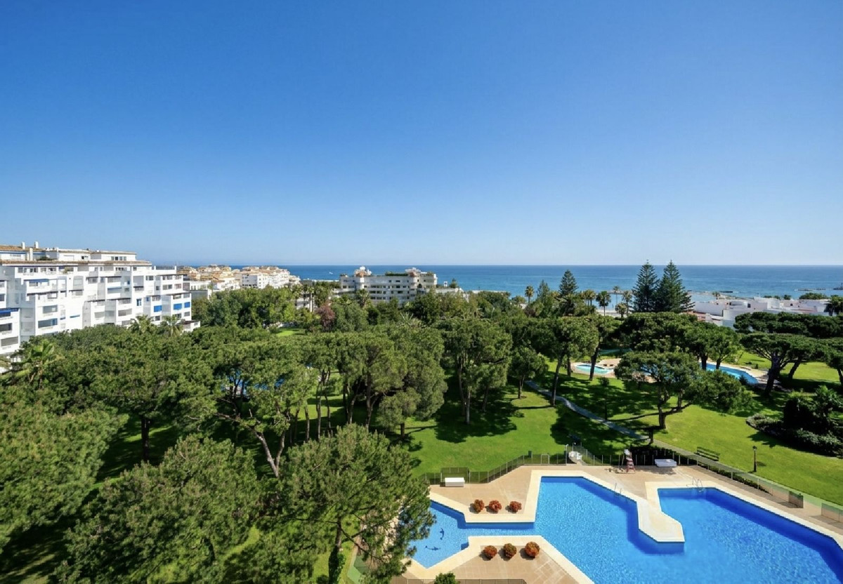Appartement te koop in Puerto Banús | 2 slaapkamers H5427154
