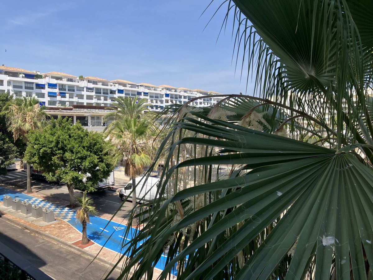 Duplex te koop in Puerto Banús | 2 slaapkamers H5430553