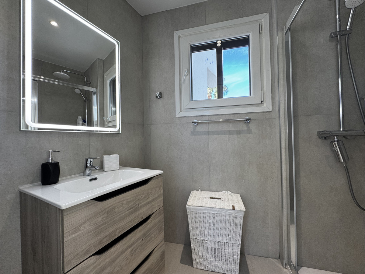 Appartement te koop in Puerto Banús | 4 slaapkamers H5432302