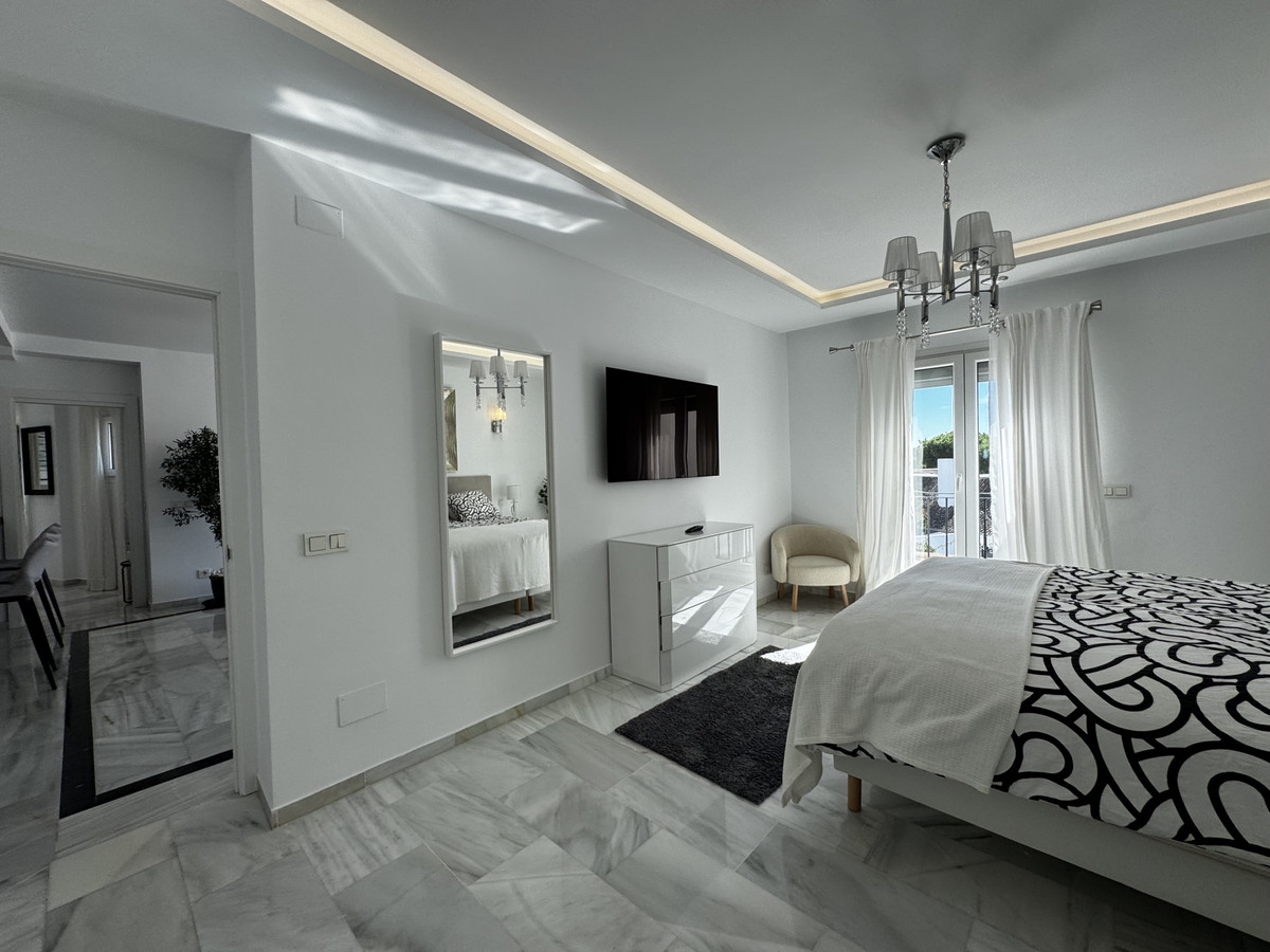 Appartement te koop in Puerto Banús | 4 slaapkamers H5432302