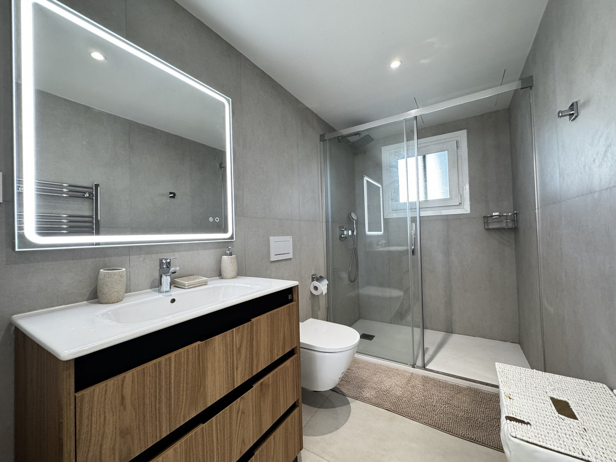 Appartement te koop in Puerto Banús | 4 slaapkamers H5432302