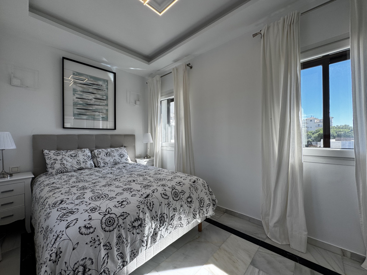 Appartement te koop in Puerto Banús | 4 slaapkamers H5432302