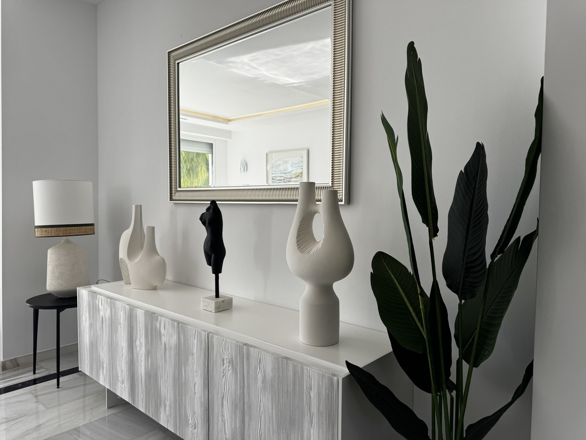 Appartement te koop in Puerto Banús | 4 slaapkamers H5432302