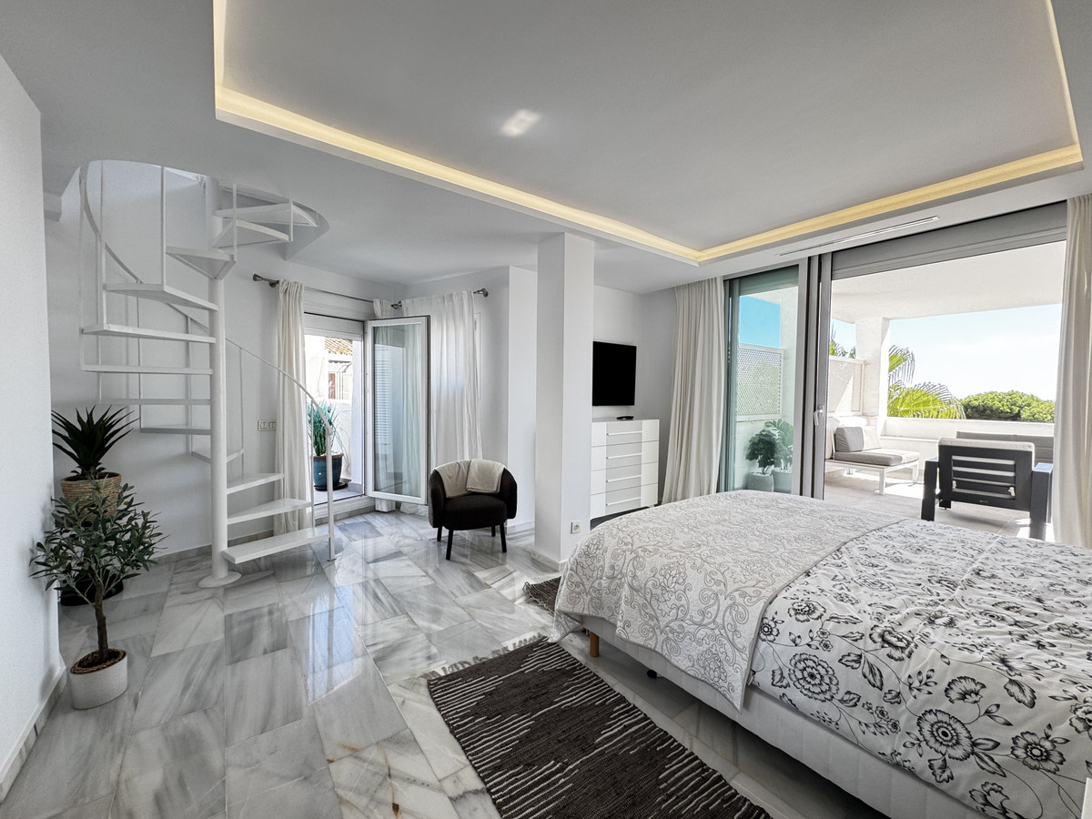 Appartement te koop in Puerto Banús | 4 slaapkamers H5432302