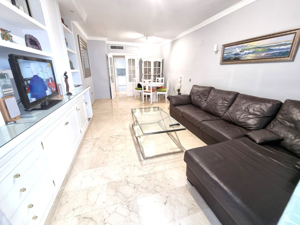 Appartement te koop in Puerto Banús | 2 slaapkamers H5440276