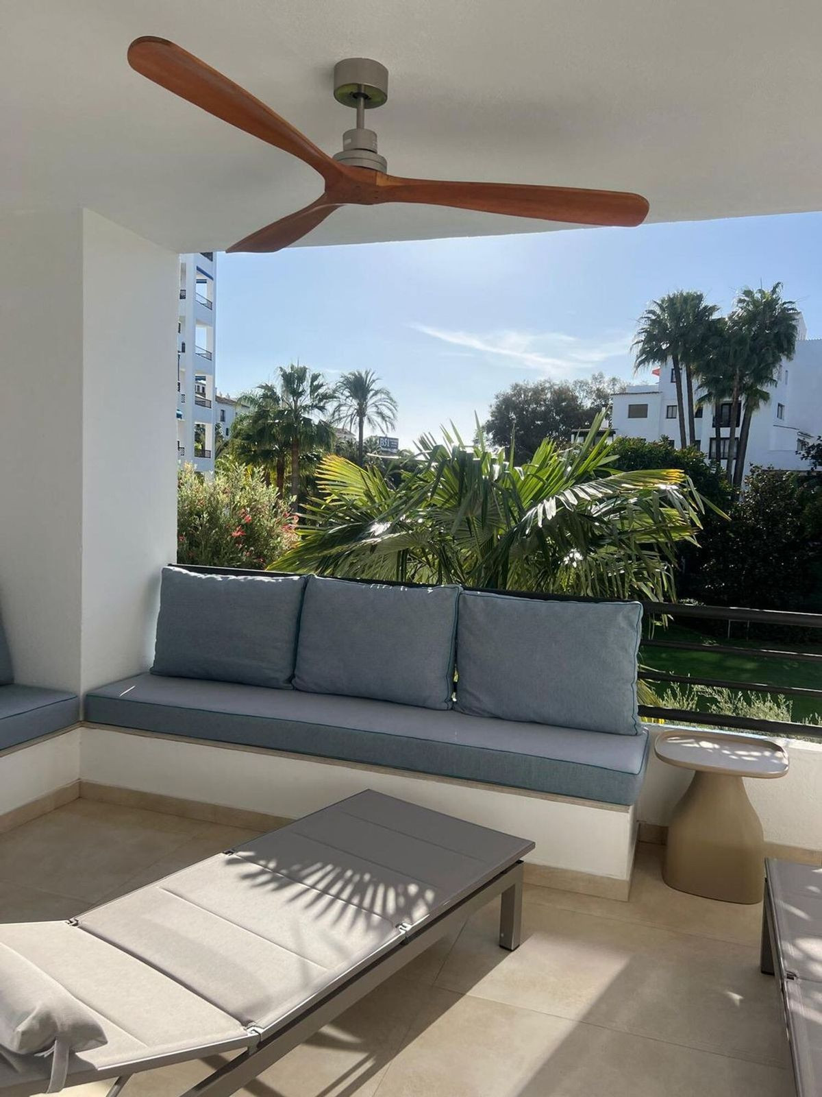 Appartement te koop in Puerto Banús | 2 slaapkamers H5445181