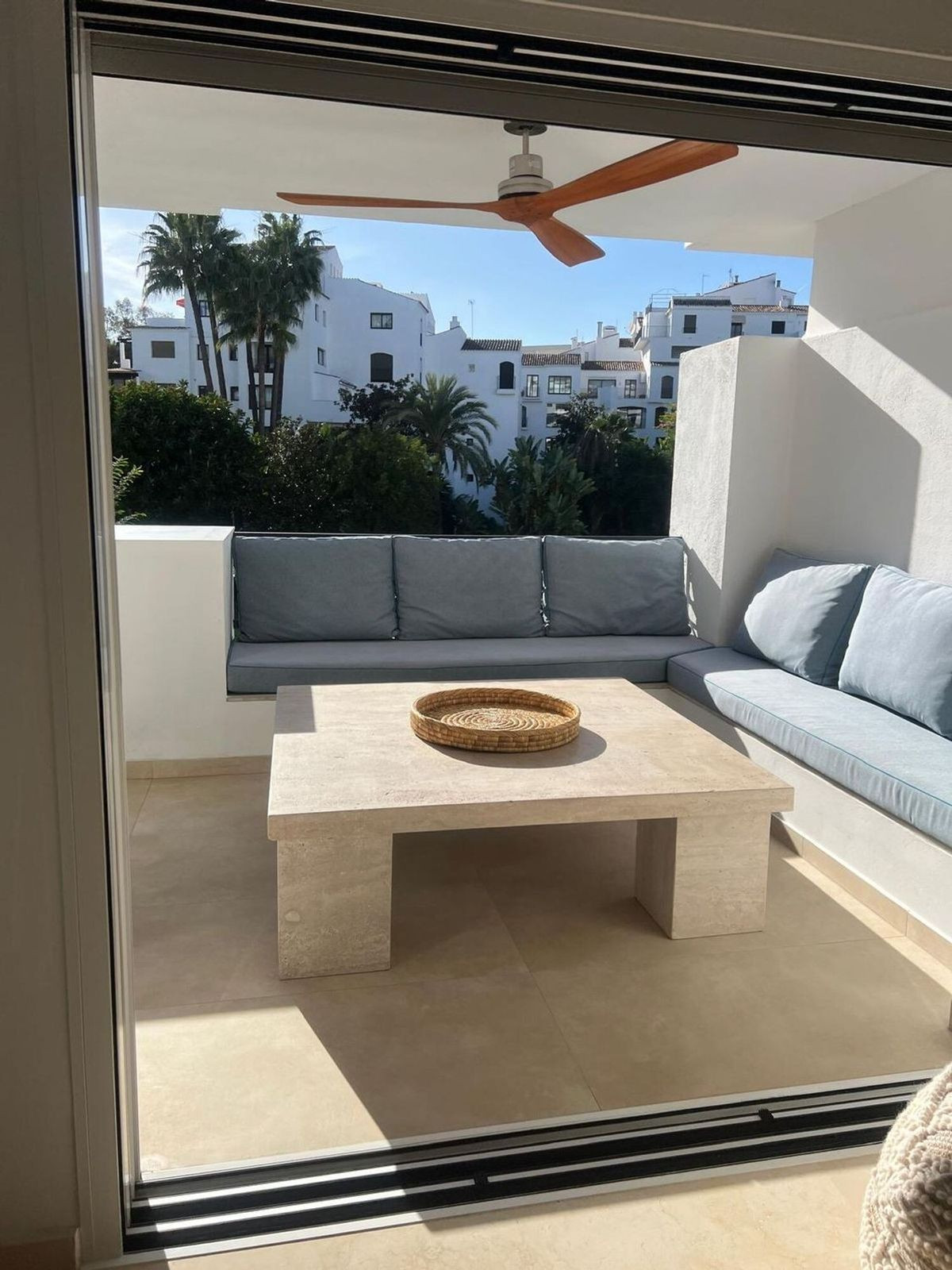 Appartement te koop in Puerto Banús | 2 slaapkamers H5445181