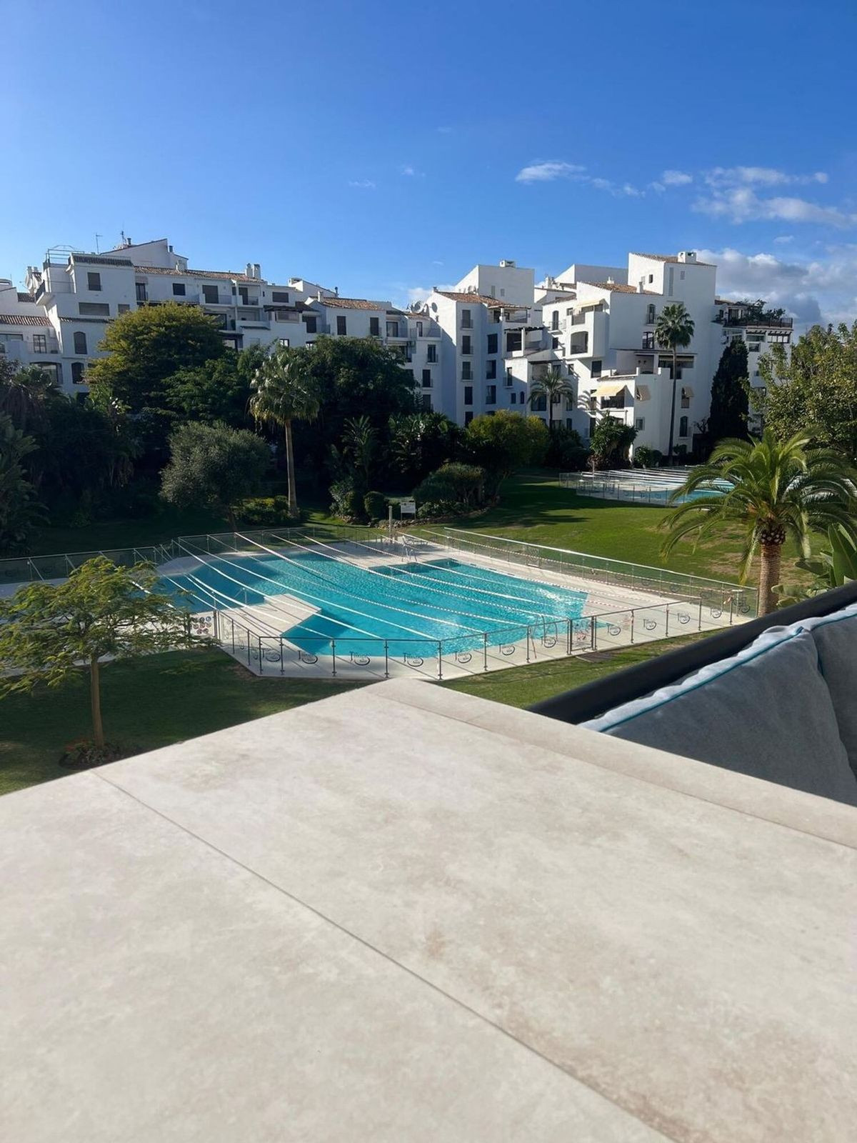 Appartement te koop in Puerto Banús | 2 slaapkamers H5445181
