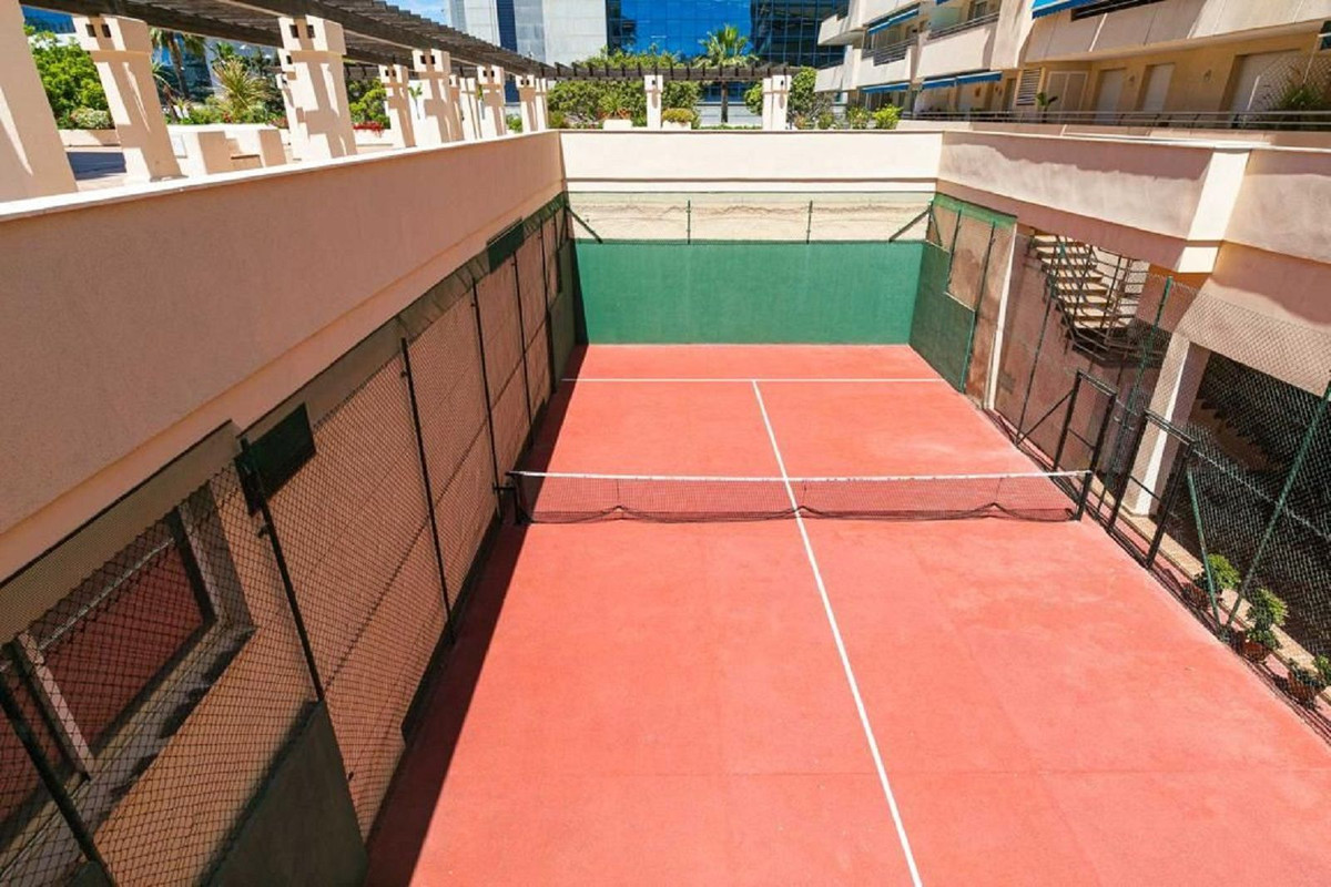 Appartement te koop in Puerto Banús | 2 slaapkamers H5449795
