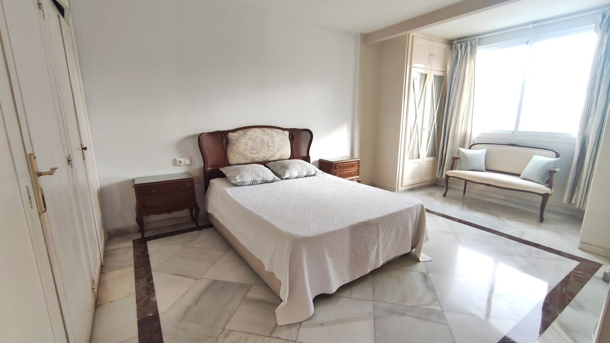 Appartement te koop in Puerto Banús | 2 slaapkamers H5449795