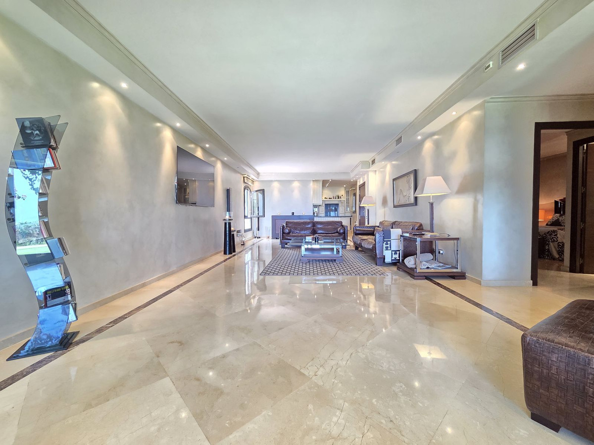 Appartement te koop in Puerto Banús | 2 slaapkamers H5450155