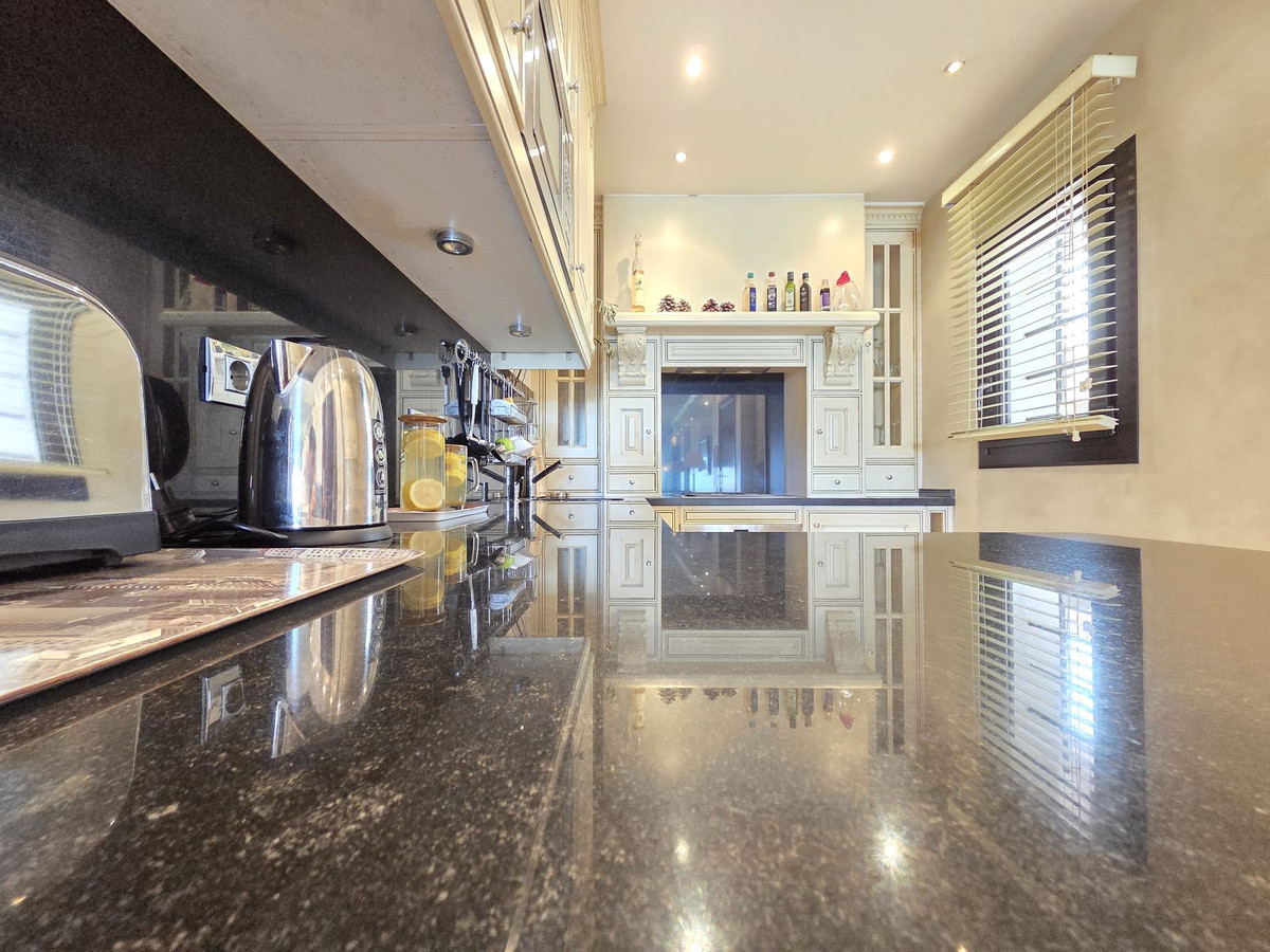 Appartement te koop in Puerto Banús | 2 slaapkamers H5450155