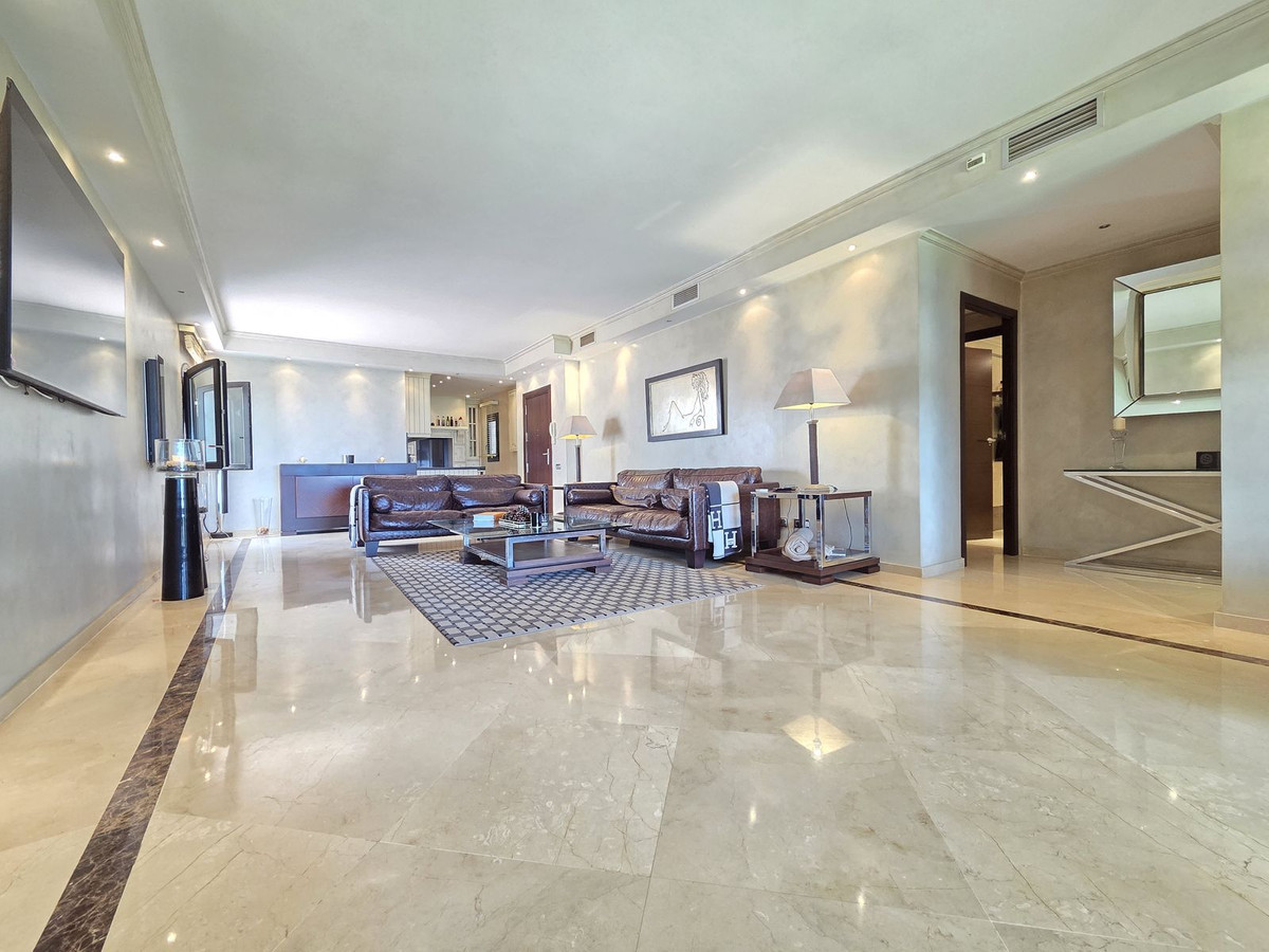 Appartement te koop in Puerto Banús | 2 slaapkamers H5450155