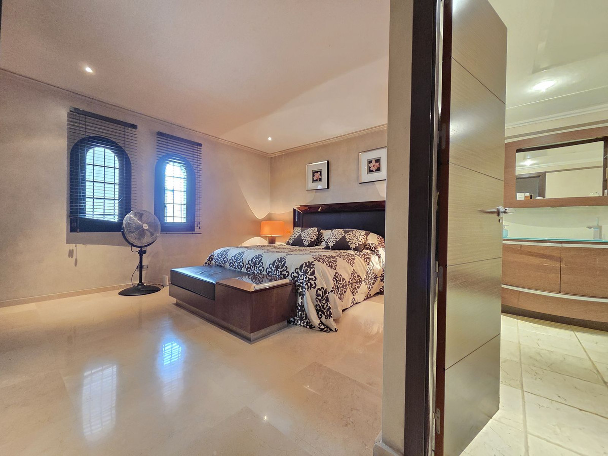 Appartement te koop in Puerto Banús | 2 slaapkamers H5450155