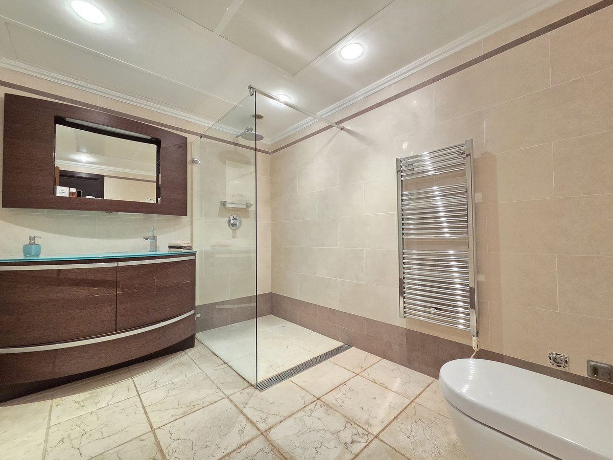 Appartement te koop in Puerto Banús | 2 slaapkamers H5450155