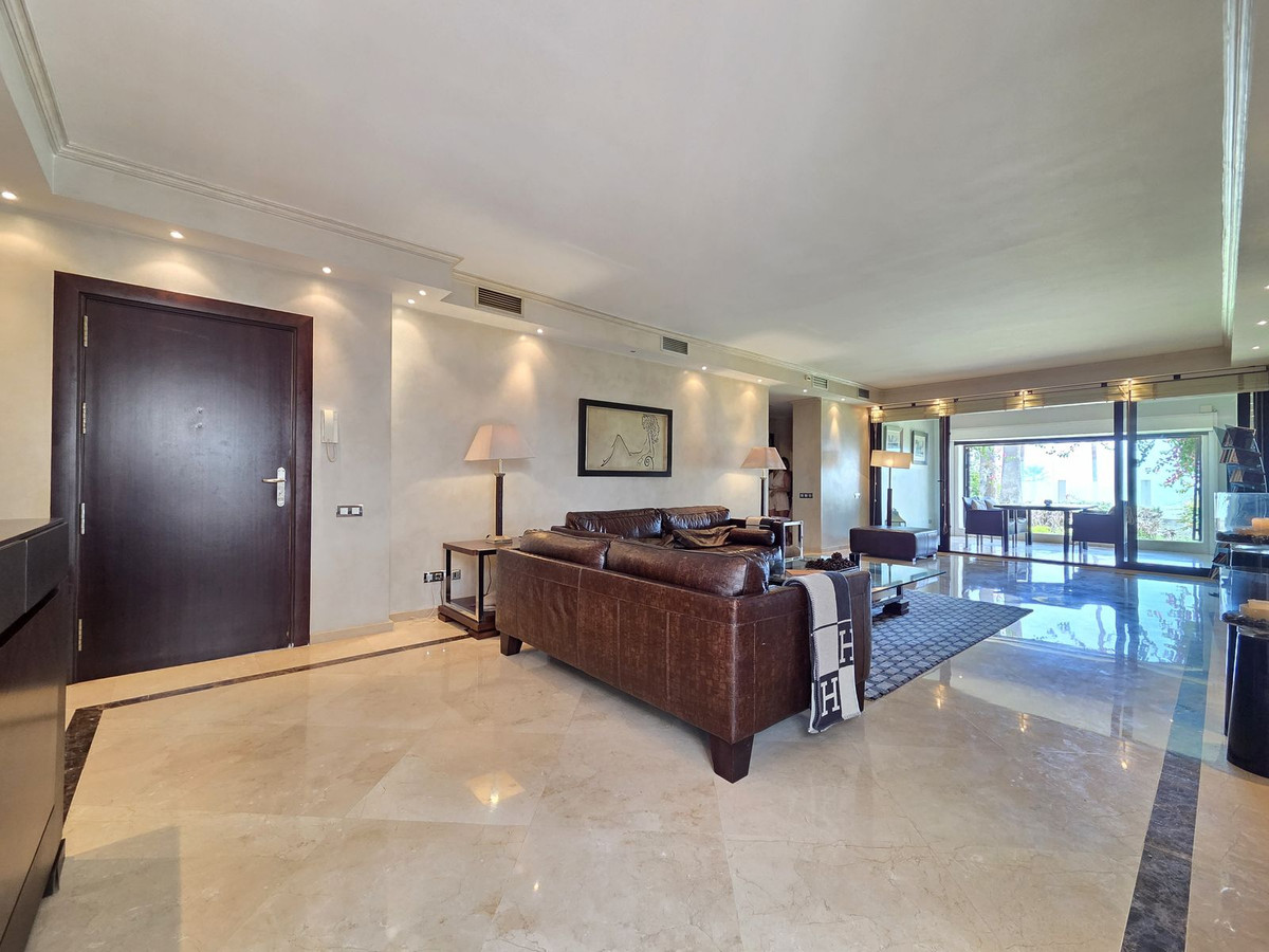 Appartement te koop in Puerto Banús | 2 slaapkamers H5450155