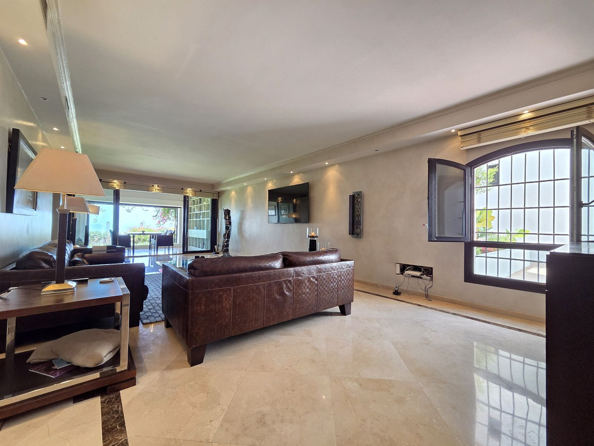 Appartement te koop in Puerto Banús | 2 slaapkamers H5450155