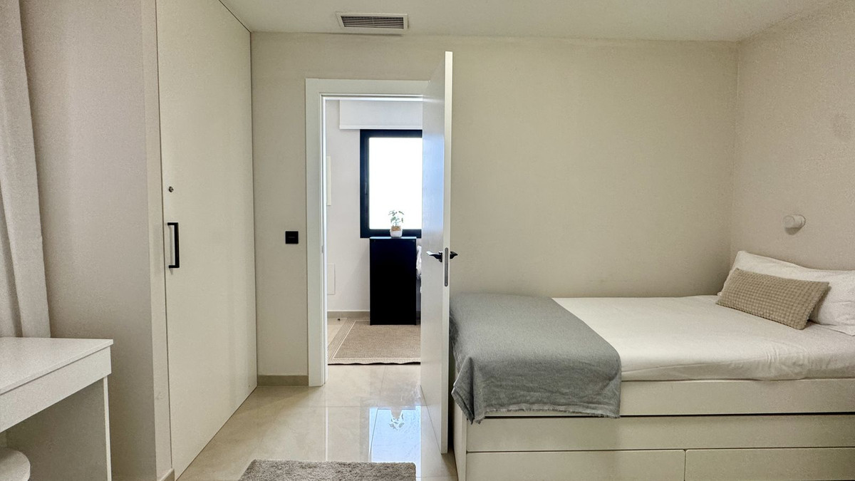 Appartement te koop in Puerto Banús | 2 slaapkamers H5451973