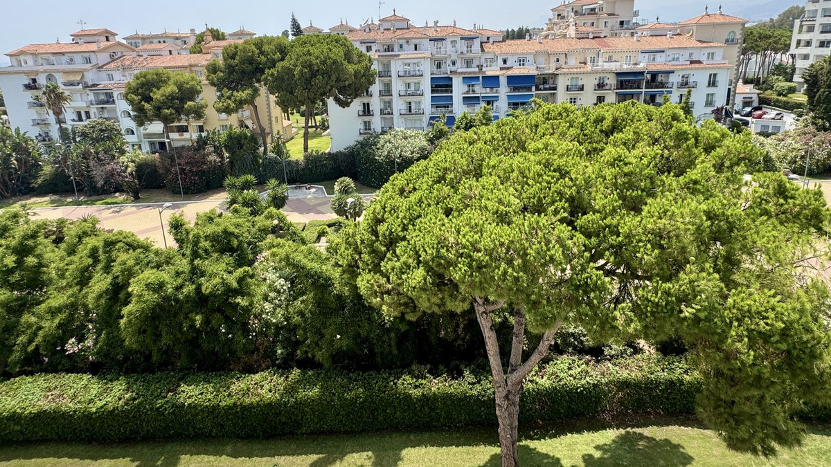 Appartement te koop in Puerto Banús | 2 slaapkamers H5451973