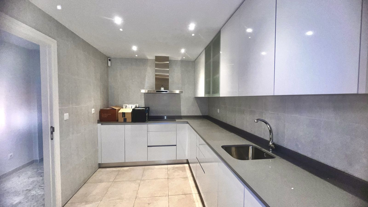 Appartement te koop in Puerto Banús | 2 slaapkamers H5456119