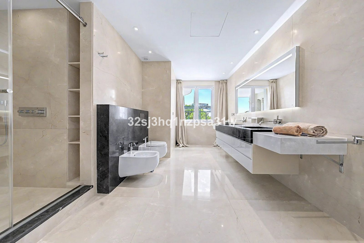 Huis te koop in Puerto Banús | 6 slaapkamers H5460934