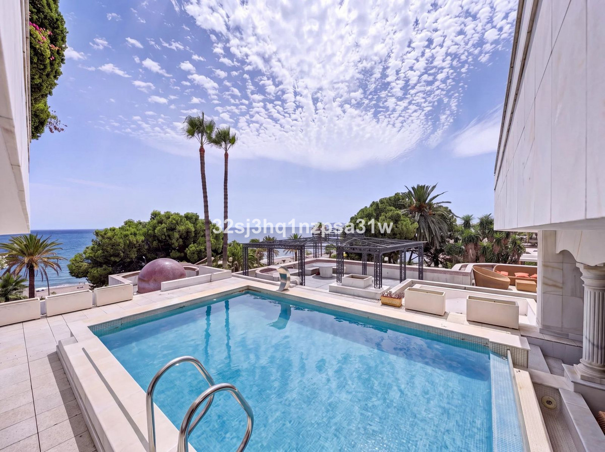 Huis te koop in Puerto Banús | 6 slaapkamers H5460934