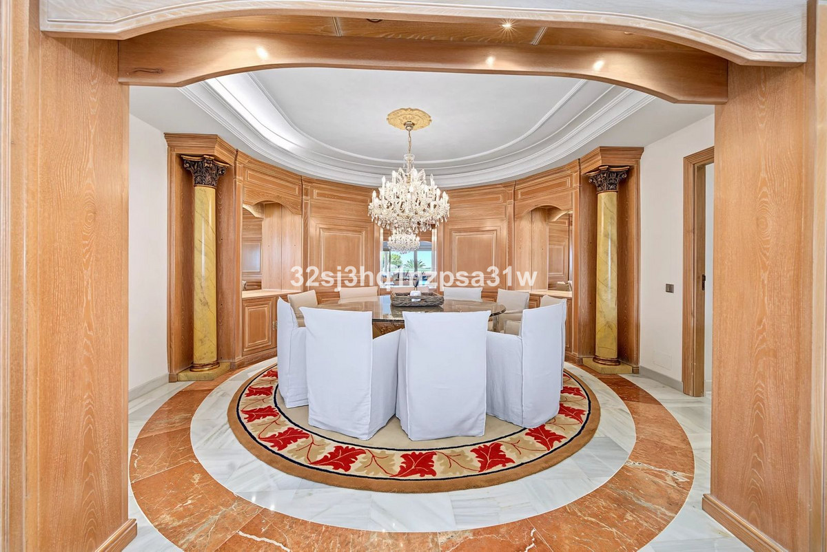 Huis te koop in Puerto Banús | 6 slaapkamers H5460934