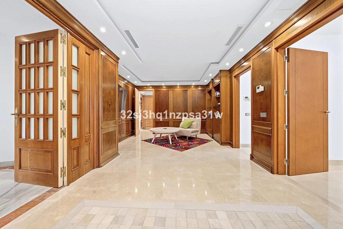 Huis te koop in Puerto Banús | 6 slaapkamers H5460934