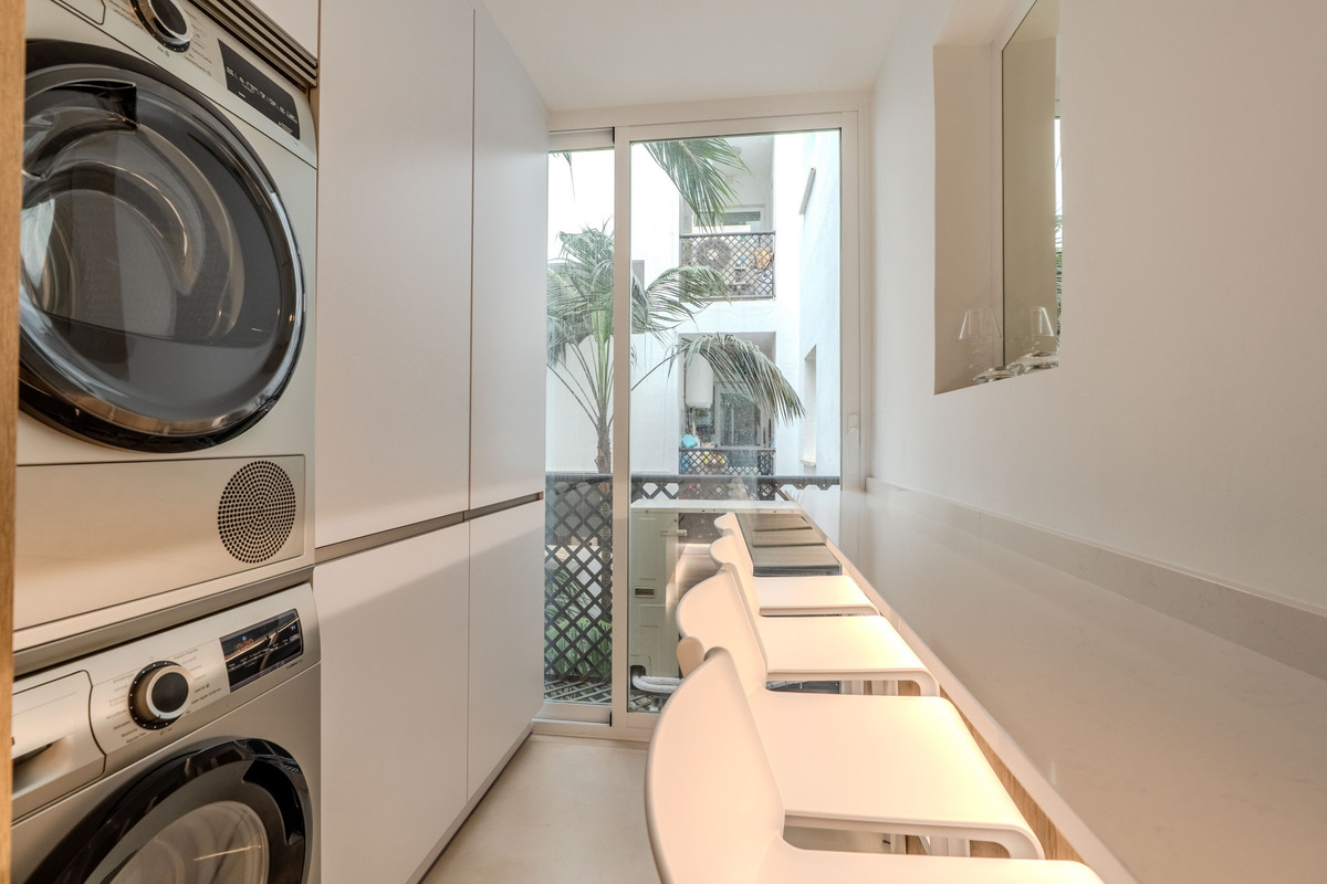 Appartement te koop in Puerto Banús | 2 slaapkamers H5461120