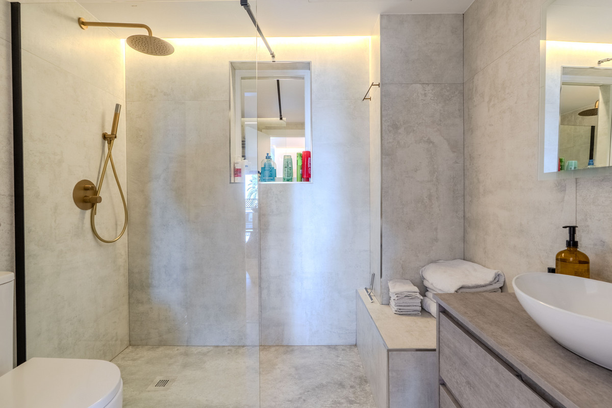 Appartement te koop in Puerto Banús | 2 slaapkamers H5461120