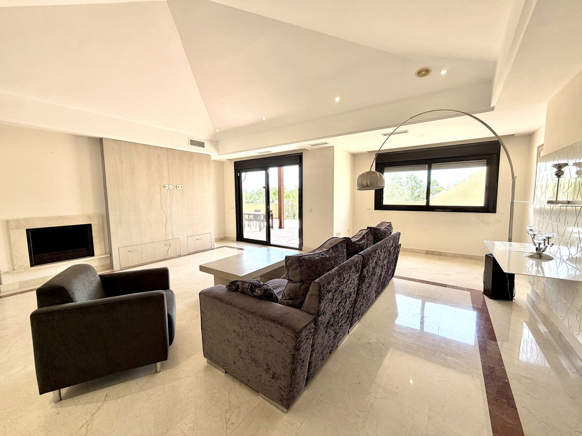 Appartement te koop in Puerto Banús | 2 slaapkamers H5461543