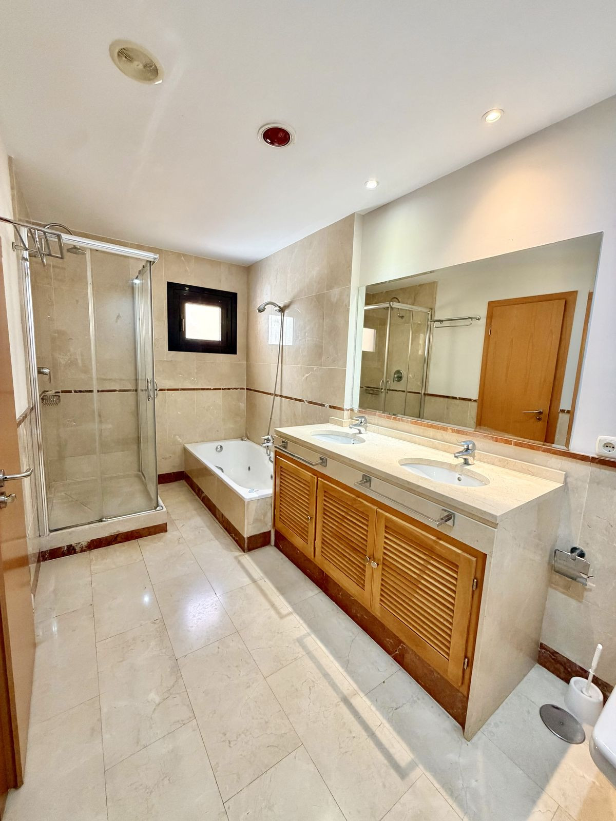 Appartement te koop in Puerto Banús | 2 slaapkamers H5461543