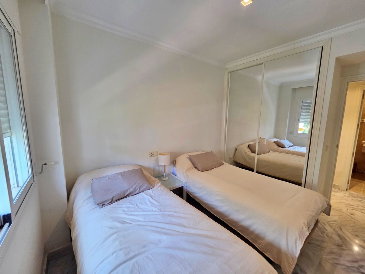 Appartement te koop in Puerto Banús | 2 slaapkamers H5462899