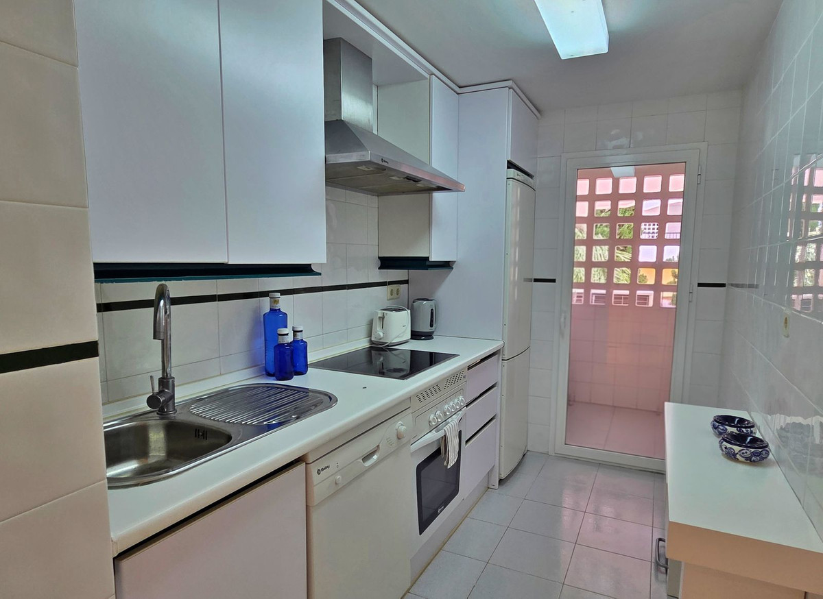 Appartement te koop in Puerto Banús | 2 slaapkamers H5462899