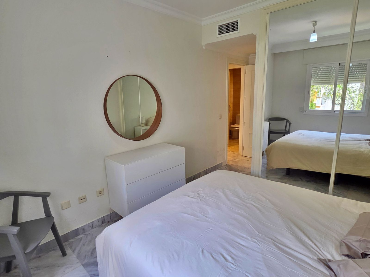 Appartement te koop in Puerto Banús | 2 slaapkamers H5462899