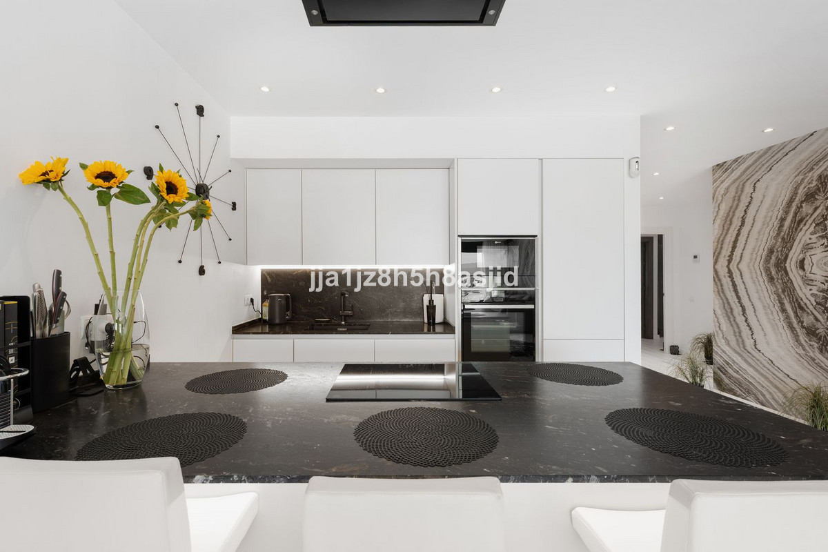 Huis te koop in Puerto Banús | 2 slaapkamers H5464111