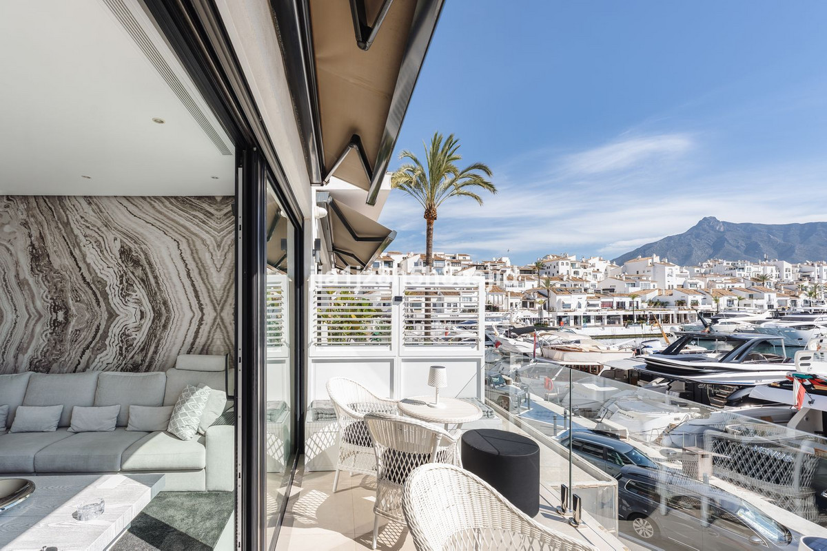 Huis te koop in Puerto Banús | 2 slaapkamers H5464111