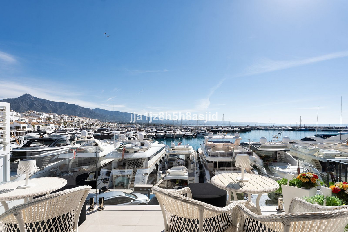 Huis te koop in Puerto Banús | 2 slaapkamers H5464111