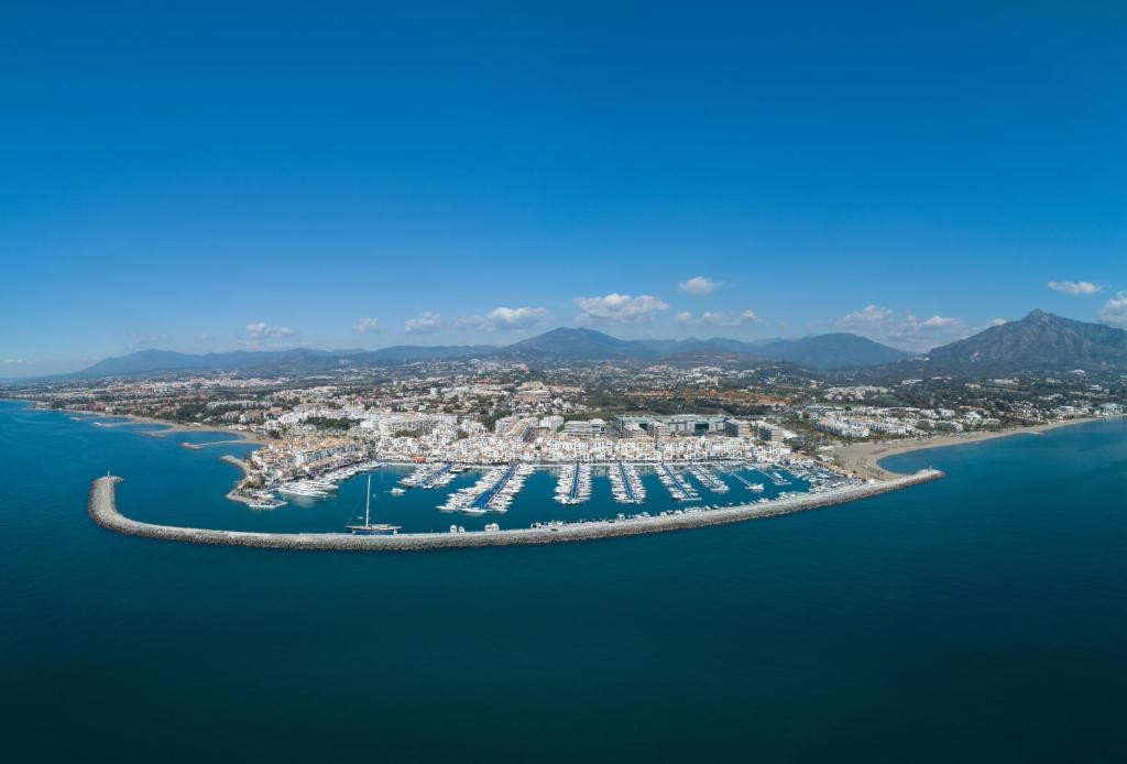 Appartement te koop in Puerto Banús | 2 slaapkamers H5475892