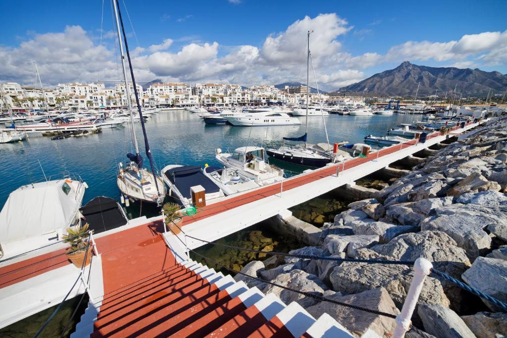 Appartement te koop in Puerto Banús | 2 slaapkamers H5475892
