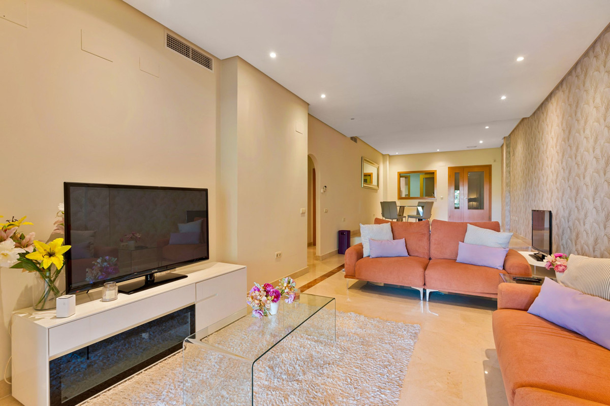 Appartement te koop in Puerto Banús | 2 slaapkamers H5475976