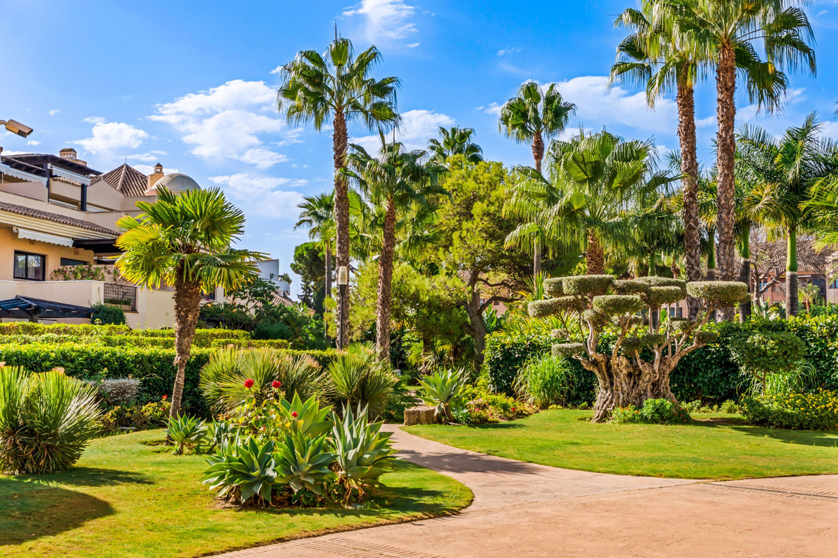 Appartement te koop in Puerto Banús | 2 slaapkamers H5475976