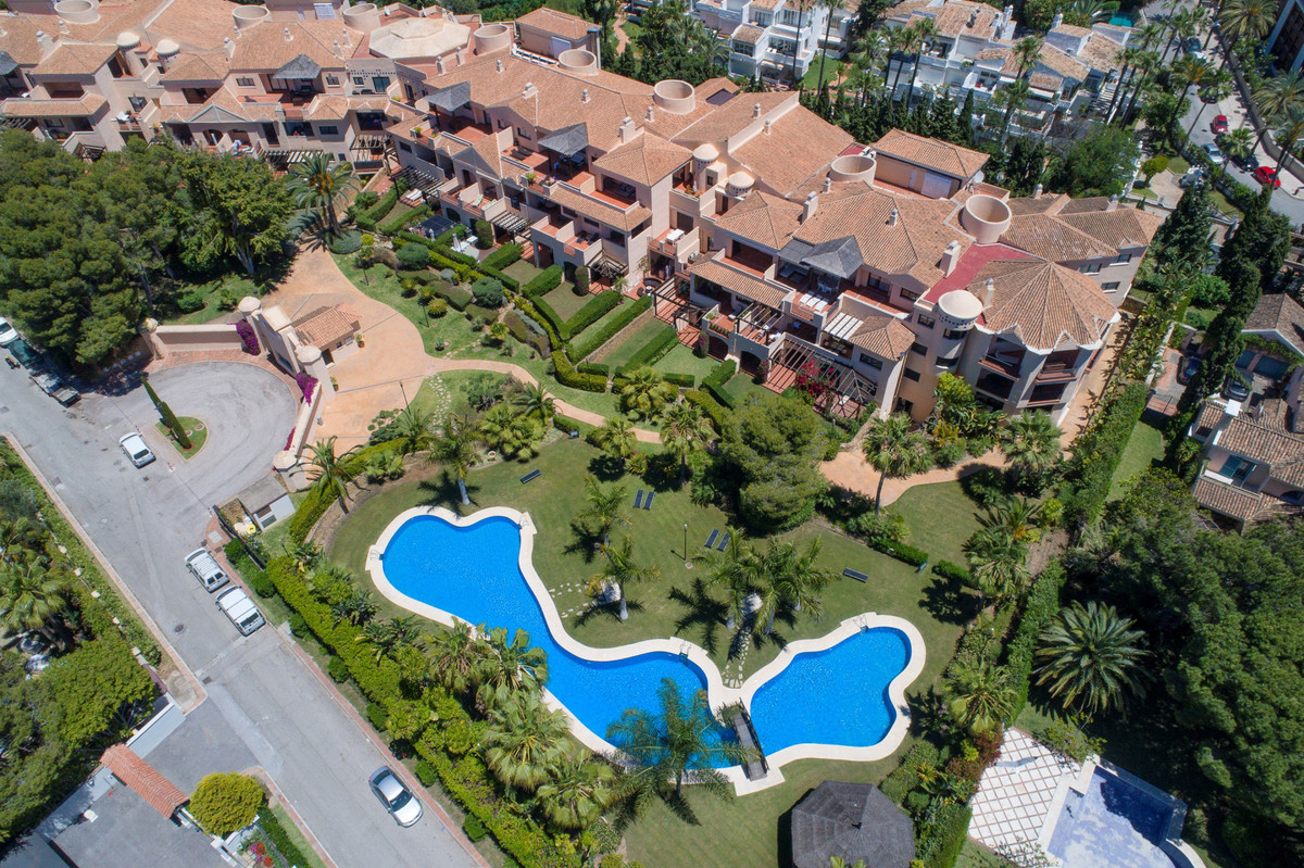 Appartement te koop in Puerto Banús | 2 slaapkamers H5475976