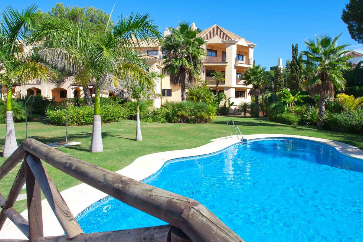 Appartement te koop in Puerto Banús | 2 slaapkamers H5475976
