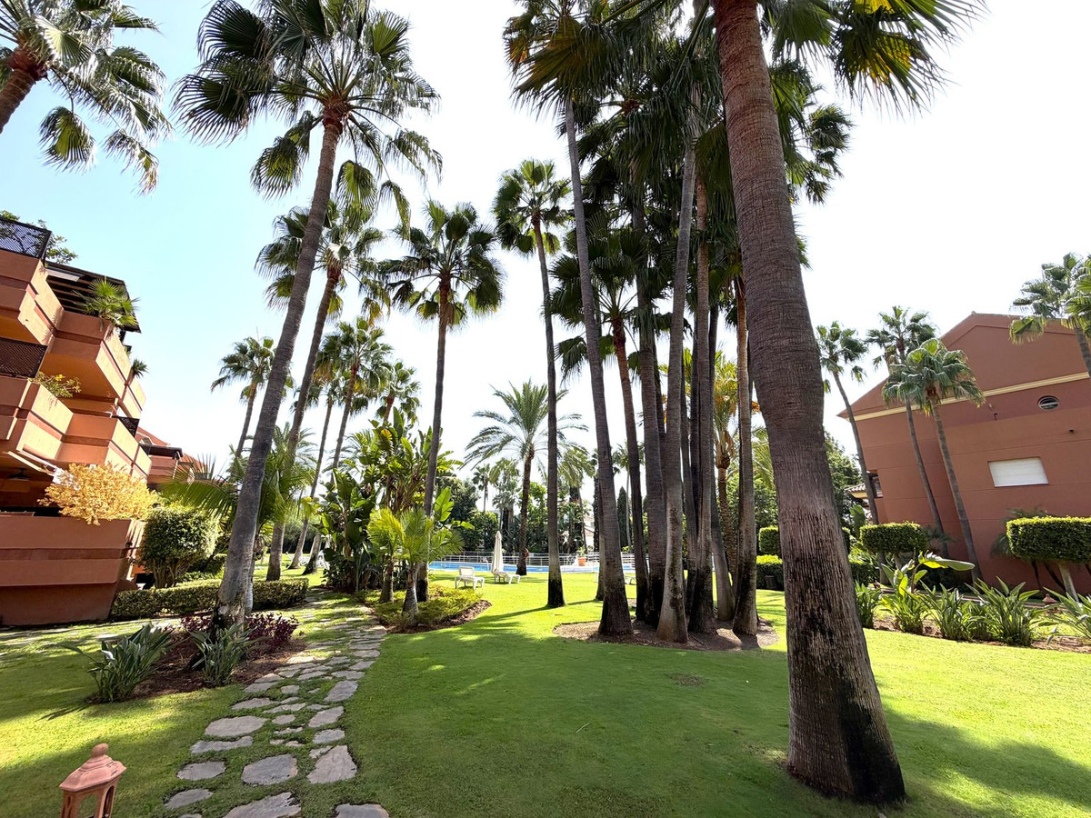 Appartement te koop in Puerto Banús | 2 slaapkamers H5477956