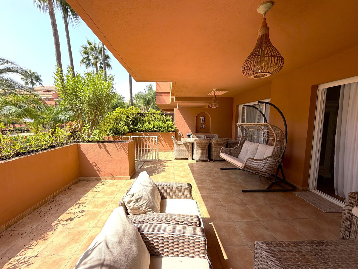 Appartement te koop in Puerto Banús | 2 slaapkamers H5477956