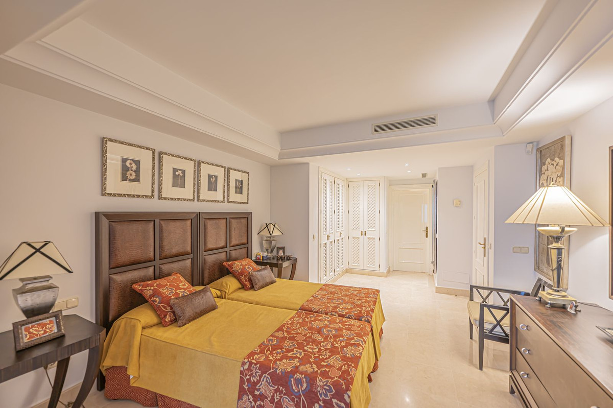 Penthouse te koop in Puerto Banús | 3 slaapkamers H5480587